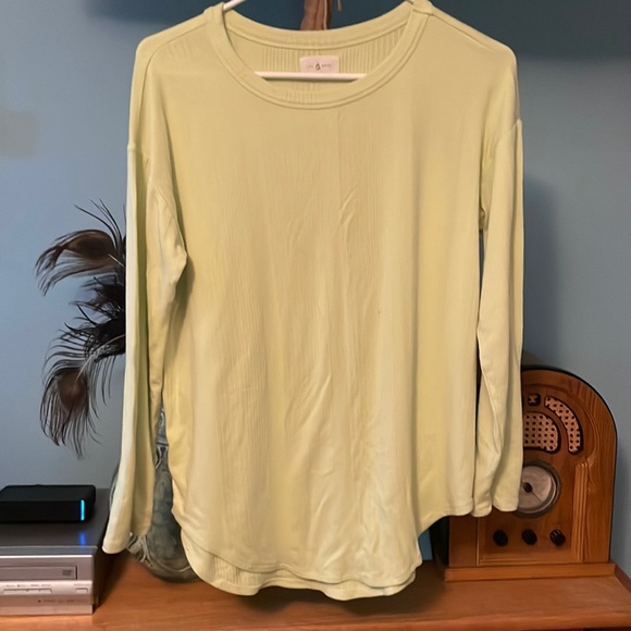 Lou & Grey Other - ❤️5/$15 Lou & Grey lounge shirt